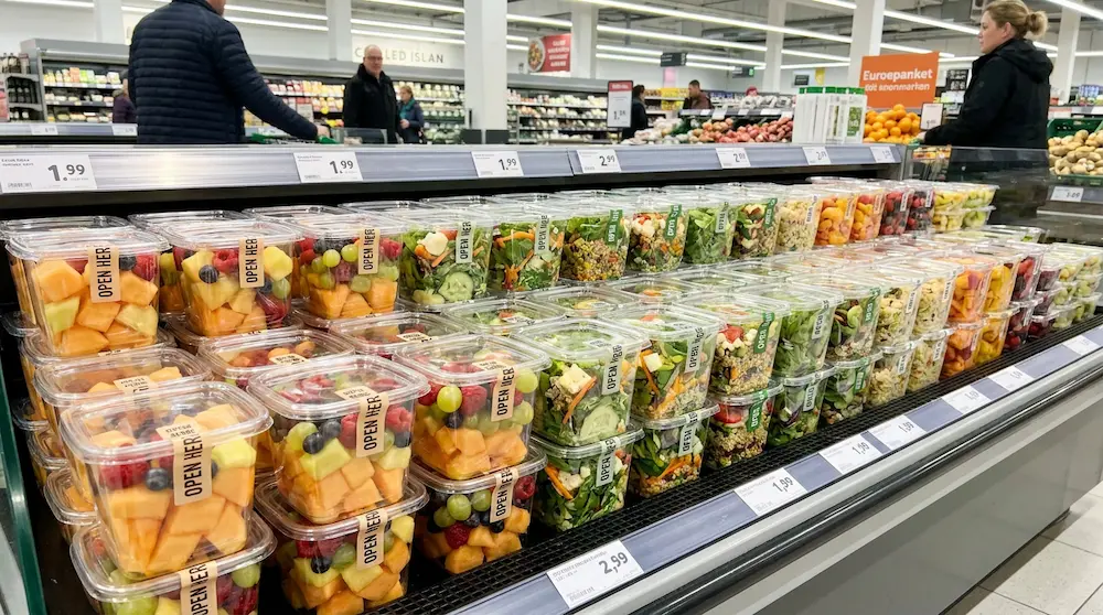 16OZ 480ml clear square PET RPET tamper-evident container for European supermarket chilled island display