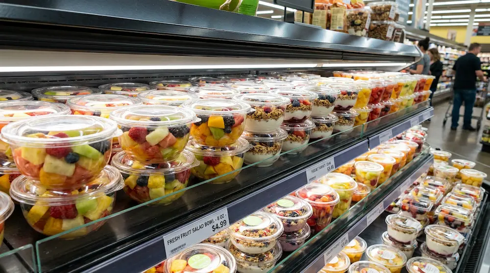 Anti-fog clear rPET round bowls with tamper evident dome lids for fresh fruit, yogurt, salad, and chilled dessert retail display