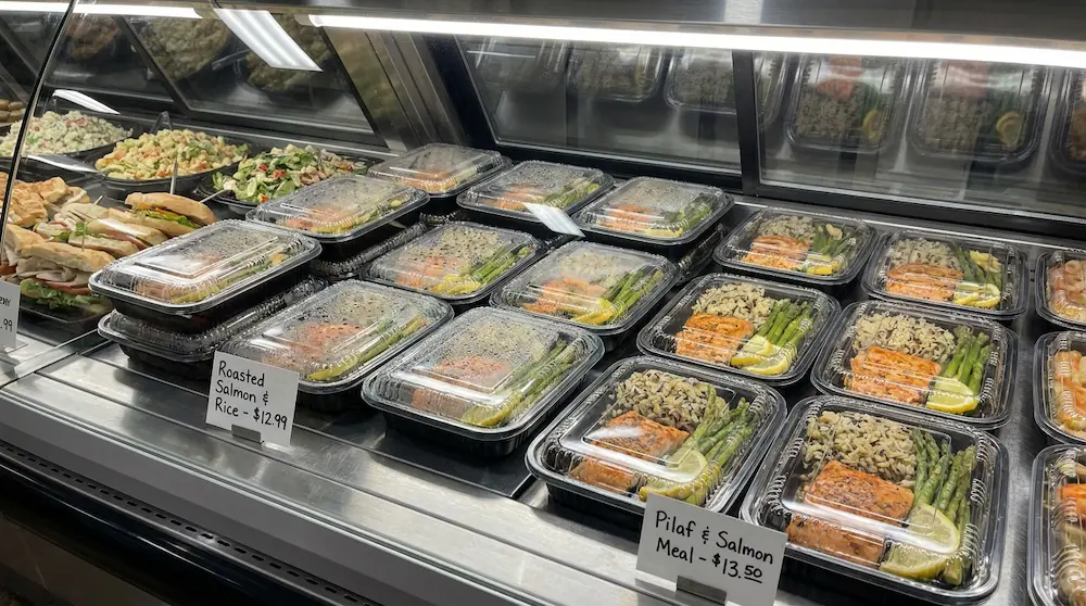PP prepared meal containers with separate lids for roasted salmon and rice deli meals