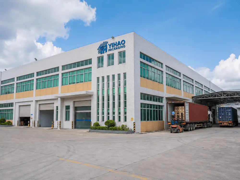 Cold Brew Cups vs Alternative Packaging: How Buyers Should Choose 7 The exterior of YIHAO packaging factory, a professional manufacturer and supplier of cold brew cups, iced coffee cups, and wholesale beverage packaging.