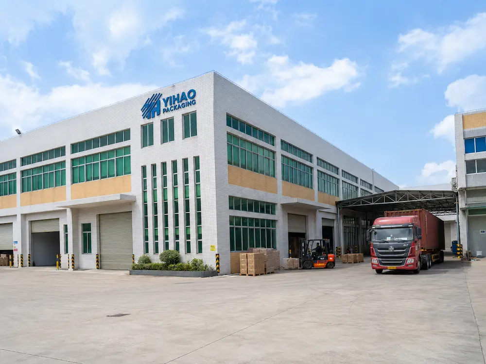 YIHAO Packaging factory loading area for wholesale vegetable tray supply